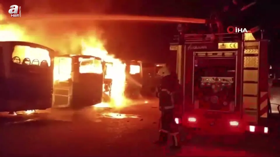 6 halk otobüsü cayır cayır yandı! Yer: Burdur