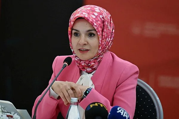 Yeni evleneceklere 150 bin TL faizsiz kredi! Faizsiz evlilik kredisi başvuruları ne zaman? Bakan Göktaş’tan açıklama geldi