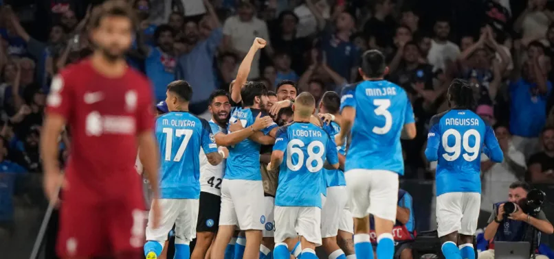 Şampiyonlar Ligi sürprizlerle başladı: Son finalisti sahadan sildiler