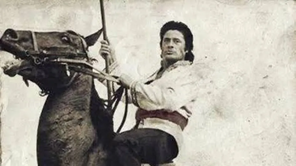 Cüneyt Arkın'ın ABD ve eşcinsellik sözleri hafızalara kazındı! İşte milli duruşu ve kırmızı çizgileri