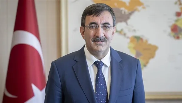 baskan-ozbekistan-ziyareti-dolayisiyla-cumhurbaskanligina-cevdet-yilmaz-vekalet-edecek-1699406784776.jpg Başkan Recep Tayyip Erdoğan'ın Özbekistan ziyareti dolayısıyla Cumhurbaşkanlığına Cevdet Yılmaz vekalet edecek - 1