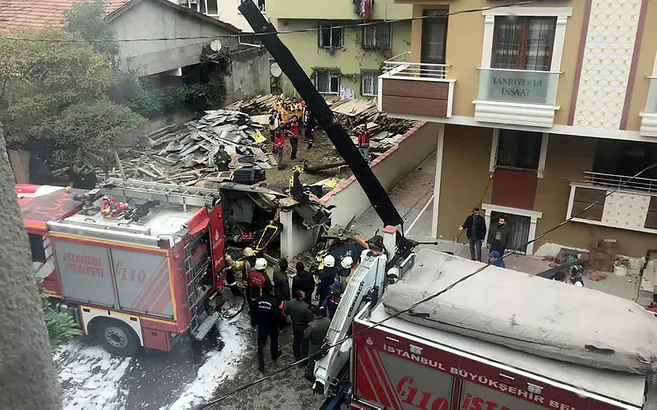 A Haber, İstanbul'da düşen askeri helikopteri görüntüledi