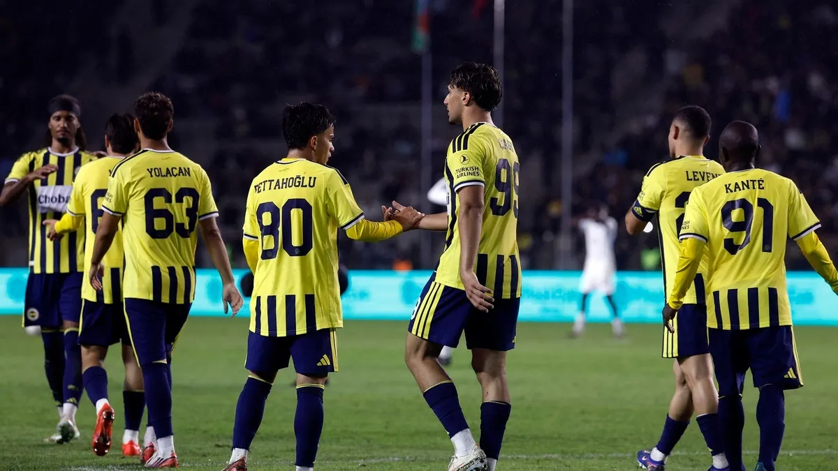 Kanarya Azerbaycan'daki provada hata yapmadı! Fenerbahçe, Turan Tovuz'u 2-0 mağlup etti