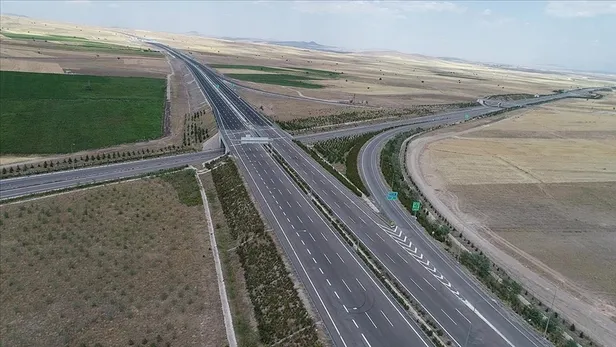 otoyol-ve-kopru-ucretleri-2024-15-temmuz-sehitler-koprusu-fsm-osmangazi-guncel-gecis-ucretleri-ne-kadar-kac-tl-1704093358602.jpg Otoyol ve Köprü ücretleri 2024 | 15 Temmuz Şehitler Köprüsü, FSM, Osmangazi güncel geçiş ücretleri ne kadar, kaç TL oldu? - 3