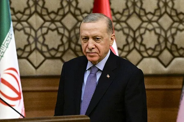 baskan-erdogan-turkiye-iran-is-forumunda-konustu-yeni-sinir-kapilari-gundemimizde-1706125027679.jpeg Başkan Erdoğan Türkiye-İran İş Forumu'nda konuştu: Yeni sınır kapıları gündemimizde - 8