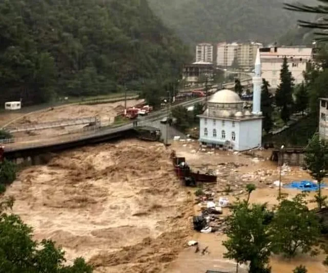 Son Dakika Artvin In Borcka Ilcesinde Sel