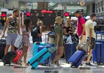 Vali duyurdu! Turizmde tarihi rekor kırıldı