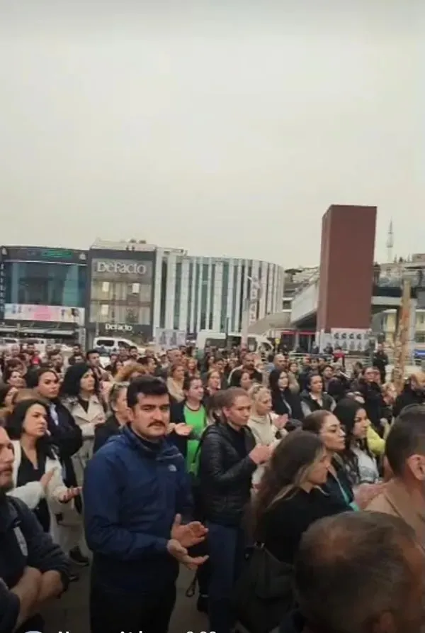 CHP’li belediyelerde maaş krizi patladı! İşçiler grevde: Geçinemiyoruz