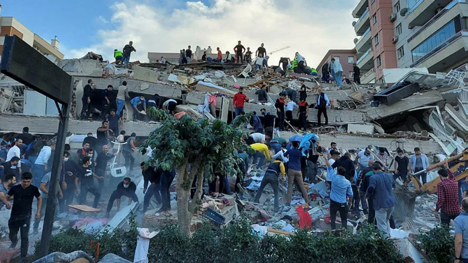 İzmir'de kira artışı söylentilere karşı halk harekete geçti: 3 ay kira almayacağım