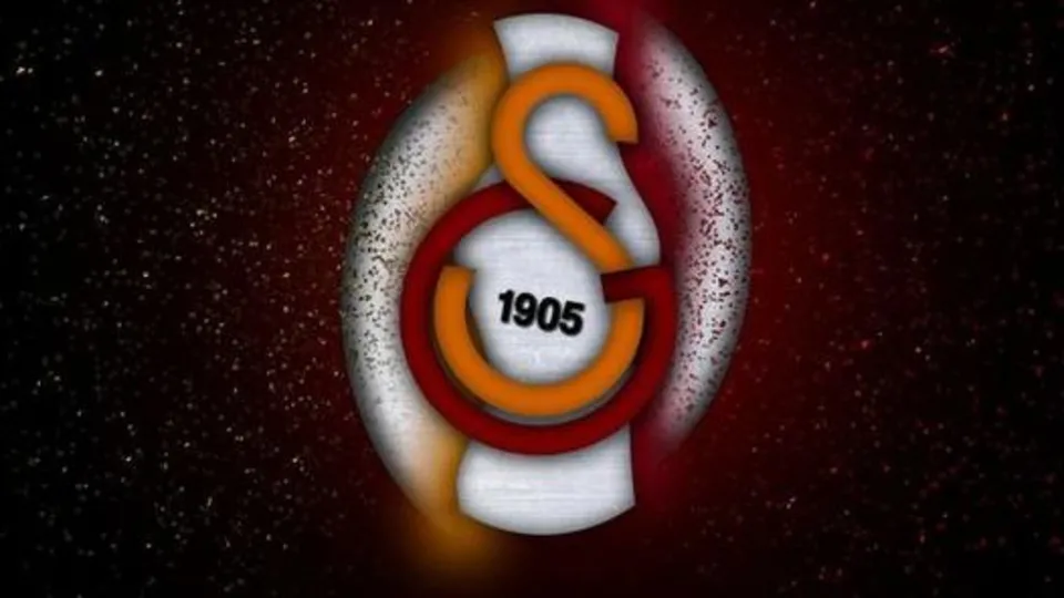 Galatasaray bombayı patlatıyor! Terim o golcüyü istedi...