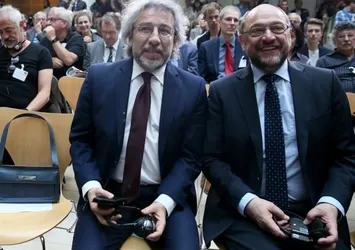 Türkiye düşmanı Martin Schulz'dan açıklama!