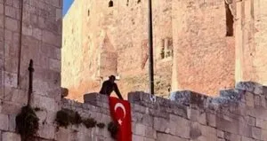 Muhalefet neden Türk bayrağından rahatsız?