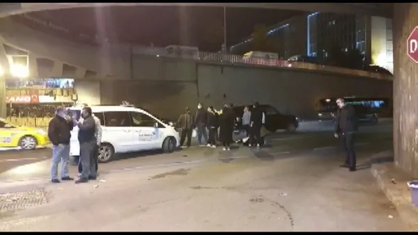 1636612603061.jpg 5 metre yükseklikteki üstgeçitten yere düştü - 1