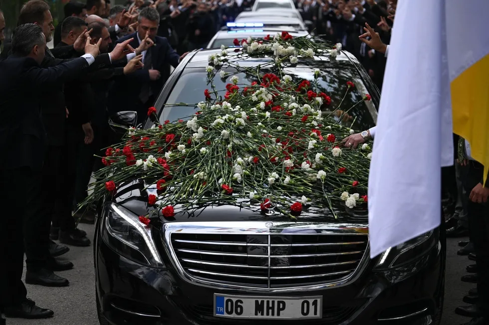 mhp-lideri-bahceliden-19-mayista-genclere-terorsuz-turkiye-mesaji-kardeslik-baglariniz-saglam-olsun-1779185006481.jpeg MHP lideri Bahçeli'den 19 Mayıs'ta gençlere Terörsüz Türkiye mesajı: Kardeşlik bağlarınız sağlam olsun - 3