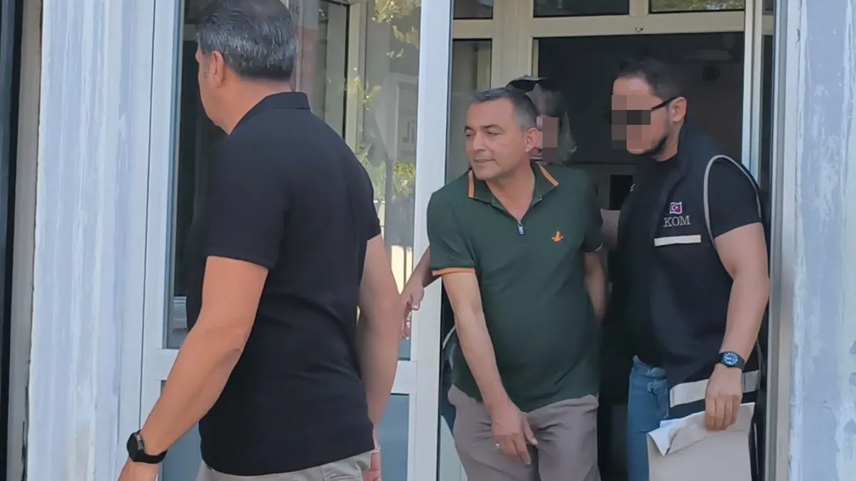 Manavgat Belediye Başkanı Niyazi Nefi Kara CHP'den zehir zemberek sözlerle istifa etti: Beni gözden çıkardılar