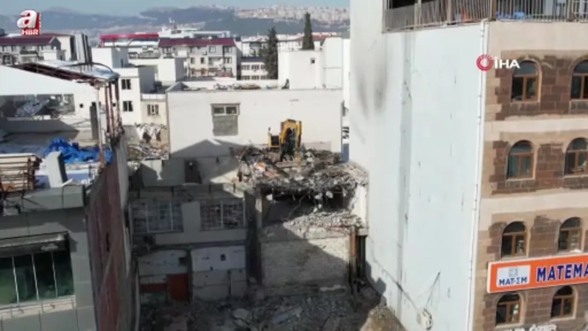 Binalar daha güvenli şekilde yıkılıyor