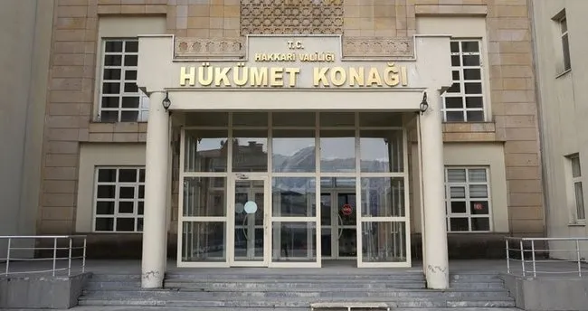 Son dakika: Hakkari Valiliği duyurdu: 18 yaşından küçüklere otobüs ve uçak bilet satışı yasaklandı! İşte nedeni... - 1