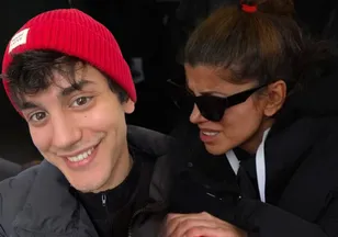 En acı tesadüf! İbrahim Yıldız'ın mezarını paylaştı: "Buraya defnedilen çok şanslı derdik"