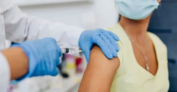 Avrupa İlaç Ajansı duyurdu: Aşılar tüm varyantlara karşı etkili