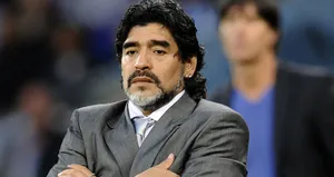 Futbol efsanesi Diego Maradona tutuklandı