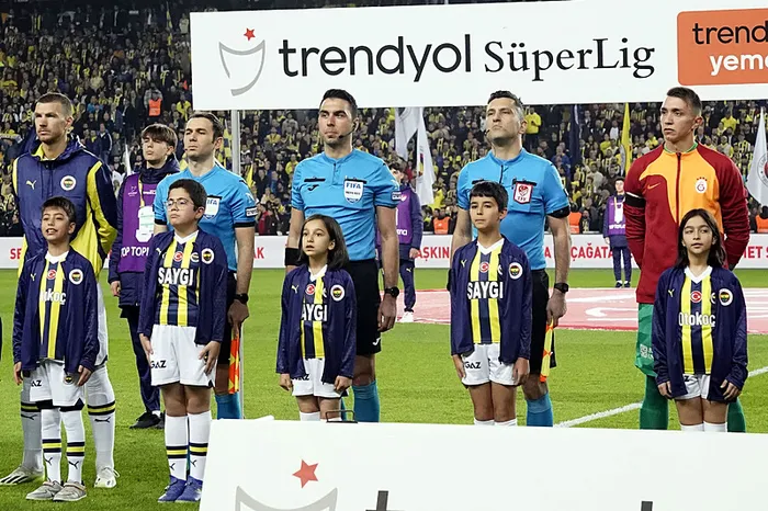 Fenerbahçe derbide deplasman karnesine güveniyor! Tek mağlubiyeti yok! Kanarya şansını son maça taşımanın peşinde...