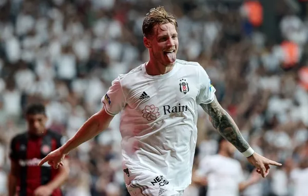 istanbulda-kartal-pencesi-besiktas-gol-oldu-yagdi-1661115362243.jpg İstanbul'da Kartal pençesi: Beşiktaş gol oldu yağdı - 4