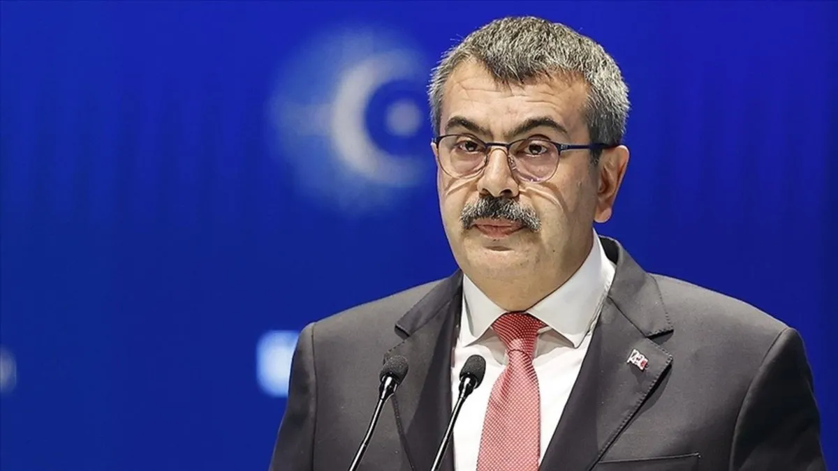 Bakan Tekin'den Özel'e sert çıkış! Demokrasiyi hiçe sayan antidemokratik kalkışma iması