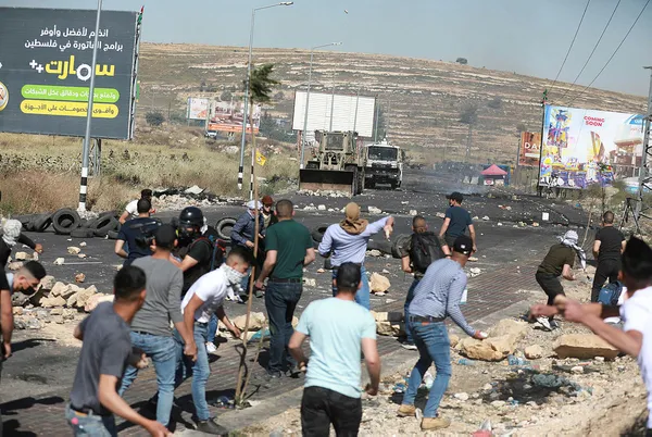 AK Parti Sözcüsü Ömer Çelik’ten ümmetçilik eleştirilerine sert yanıt! Toplum ve millet kavramlarına aykırı görmek köhnemiş bir zihniyettir