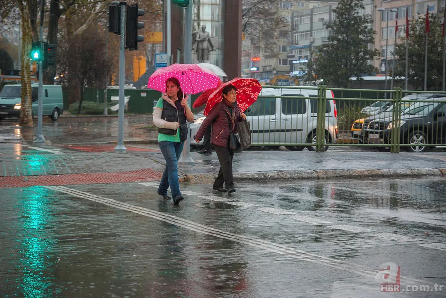 İSTANBUL HAVA DURUMU: 11-12-13-14-15 Ağustos İstanbul'da hava nasıl olacak? Dolu yağışı, hortum uyarısı... 8