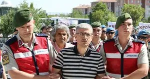 Darbeci amiral Fox TV’yi aramış
