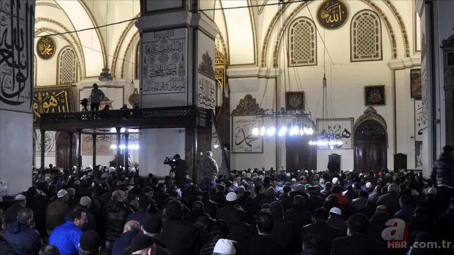 Berat Kandili namazı nasıl kılınır? 100 rekat ve 2 rekat Berat Kandili namaz saat kaçta kılınır, nasıl niyet edilir? 15