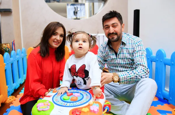 1669961636921.jpg Türkücü Ferman Toprak’a milyonluk dolandırıcılık! Serdar Ortaç kendisini zor kurtardı - 4