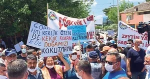 Menderes’te Tunç Soyer’e çöp isyanı!