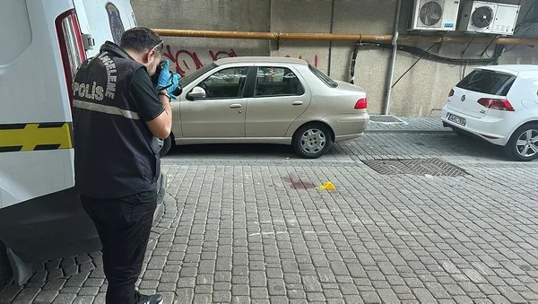 1688543323185.jpeg İstanbul'da sokak ortasında kasklı dehşet! Pusu kurup kurşunladılar! Olay anları kamerada - 1