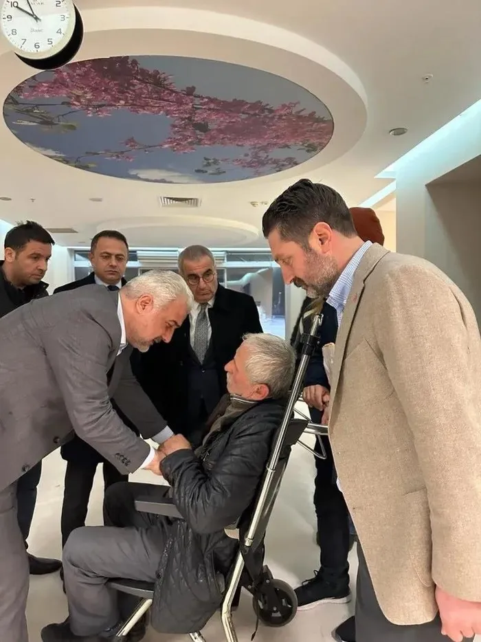 CHP'den Maltepe'de alçak saldırı! Ramazan amcayı tekmeleyen 6 kişi yakalandı! 1 kişi tutuklandı - 3