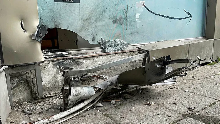 tugva-binasina-bombali-saldiri-duzenleyen-terorist-tutuklandi-1652022751240.jpg TÜGVA binasına bombalı saldırı düzenleyen terörist tutuklandı - 4