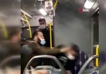 Metrobüste iğrenç olay! Sapığa tokat