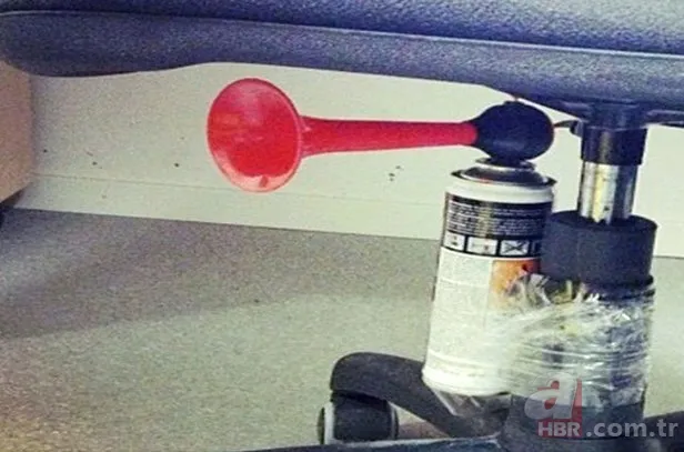 En komik 1 Nisan şakaları! 2021 Arkadaşa, kardeşe, aileye, sevgileye yapılacak 1 Nisan şakaları telefon mesajları 6