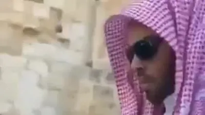 Filistinliler İsrail’in davetlisi Suudi gazeteciyi Aksa’dan kovdu