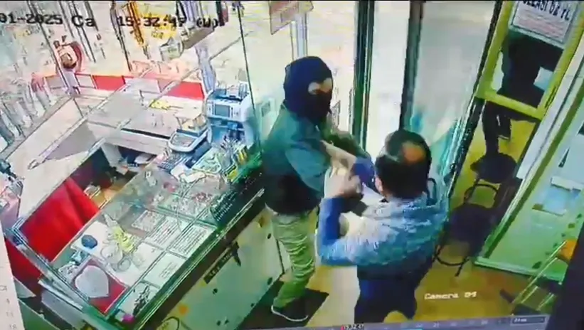 Bursa’da akılalmaz olay! Oyuncak silahla soyguna kalkıştı dayak yedi