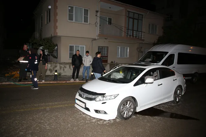 babasina-kaza-yaptigini-telefonda-polise-soyletti-alkollu-surucunun-promili-192-cikti-1714775332209.jpg Babasına kaza yaptığını telefonda polise söyletti! Alkollü sürücünün promili 1.92 çıktı - 2