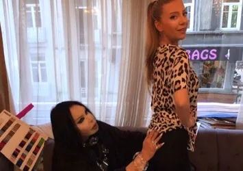 Bülent Ersoy elleriyle kontrol etti!