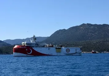 Oruç Reis Demre'den ayrıldı
