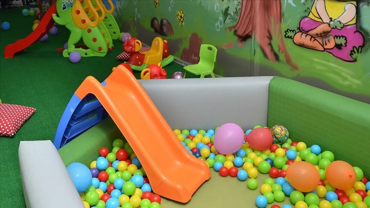 Cumhurbaşkanlığı'ndan kreş ve çocuk bakımevi talimatı: Kapasite artırılmalı