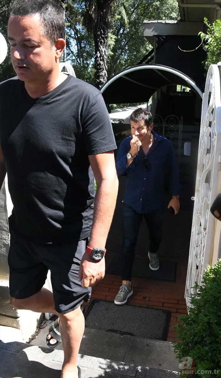 Arda Turan geleneği bozmadı! Yeni aracına servet harcadı 9