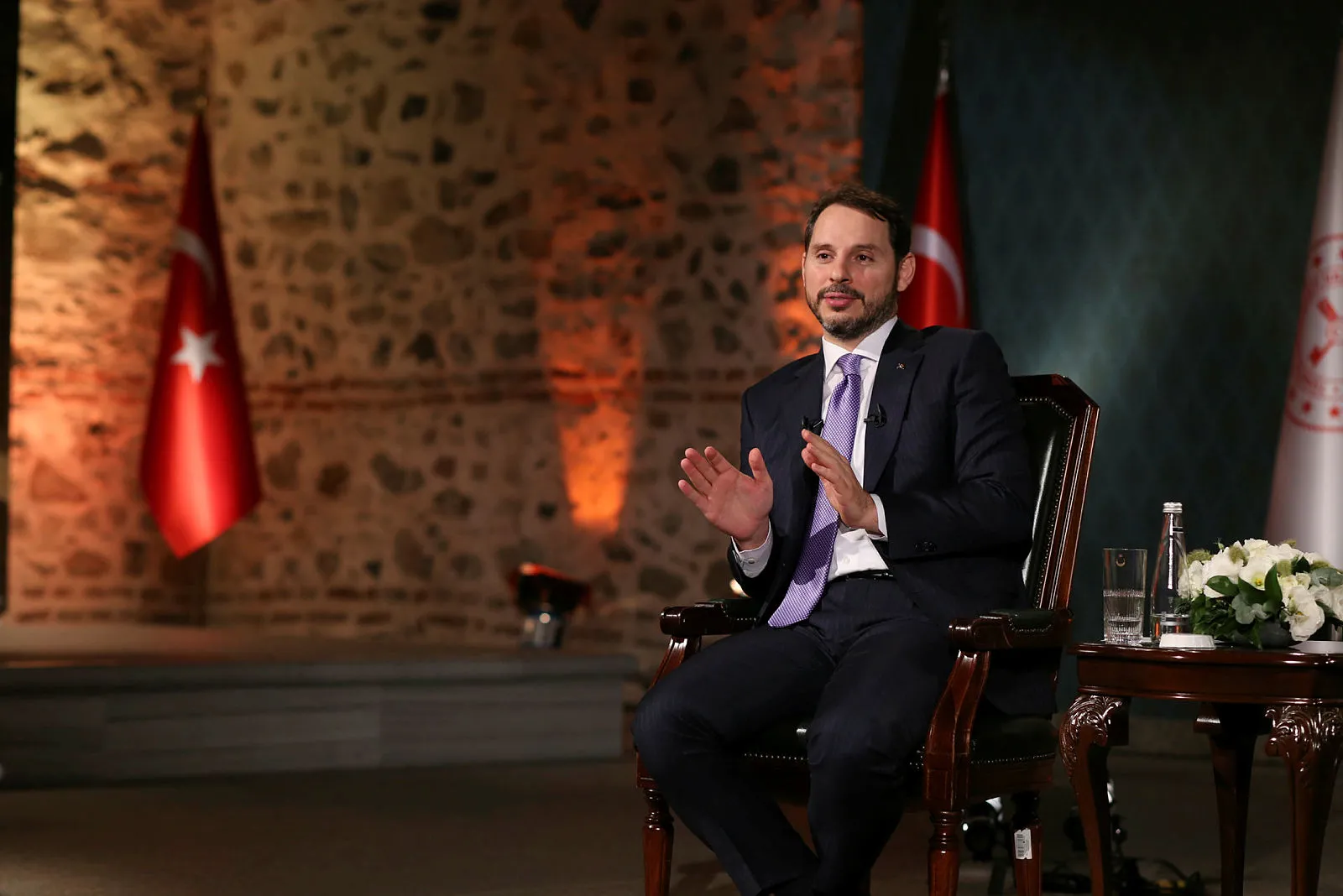 Son dakika: Hazine ve Maliye Bakanı Berat Albayrak'tan flaş açıklama: Ülkemiz ve ihracatçılarımız için hayırlar getirsin