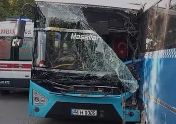 Malatya'da otobüsler çarpıştı: 25 yaralı