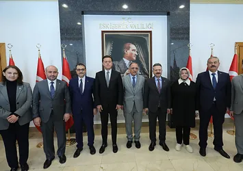Bakan Özhaseki'den muhalefete sert eleştiri: CHP'li belediyeler çalışmayıp çalışıyor gibi gösteriyor