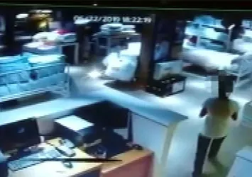 Pendik'te 3 iş yerinde hırsızlık yapan kadın pazarda yakalandı