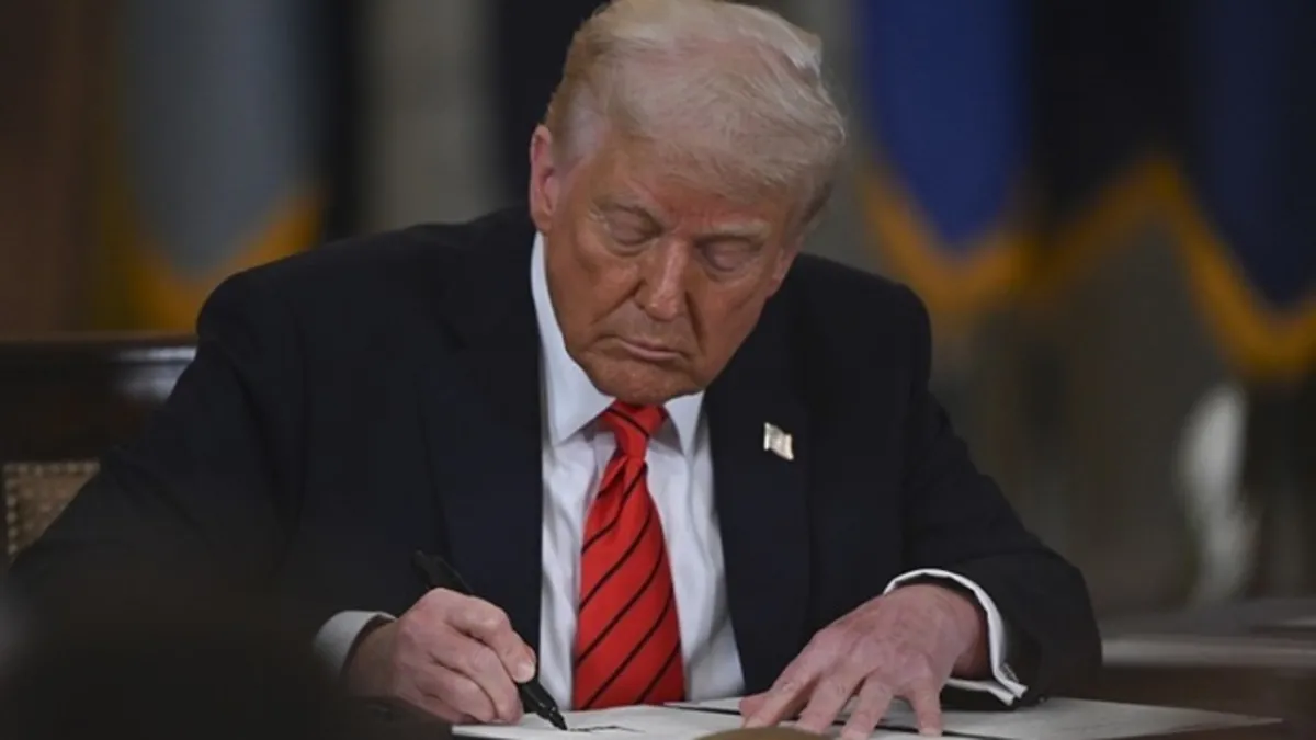 ABD Başkanı Donald Trump'tan Çin'e yeni yaptırım: Vergiyi yüzde 155'e yükseltt